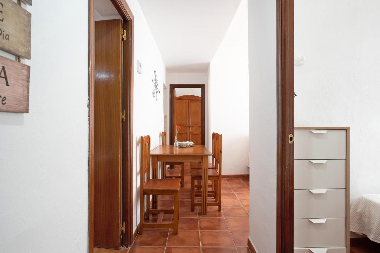 Casa Morales 1 Apartment โกนิล เด ลาฟรอนเตรา ภายนอก รูปภาพ